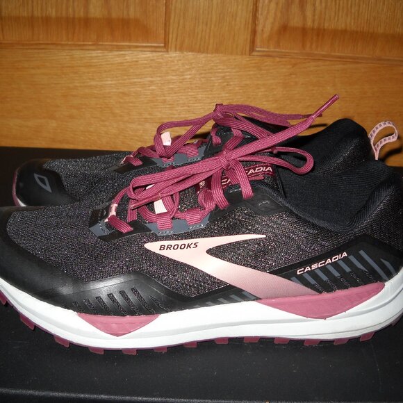 Brooks Cascadia 15 Black - 120331-1D-087 - Picture 1 of 5